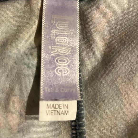 💕The Disney Collection by LuLaRoe Size T/C Leggings - Picture 11 of 12